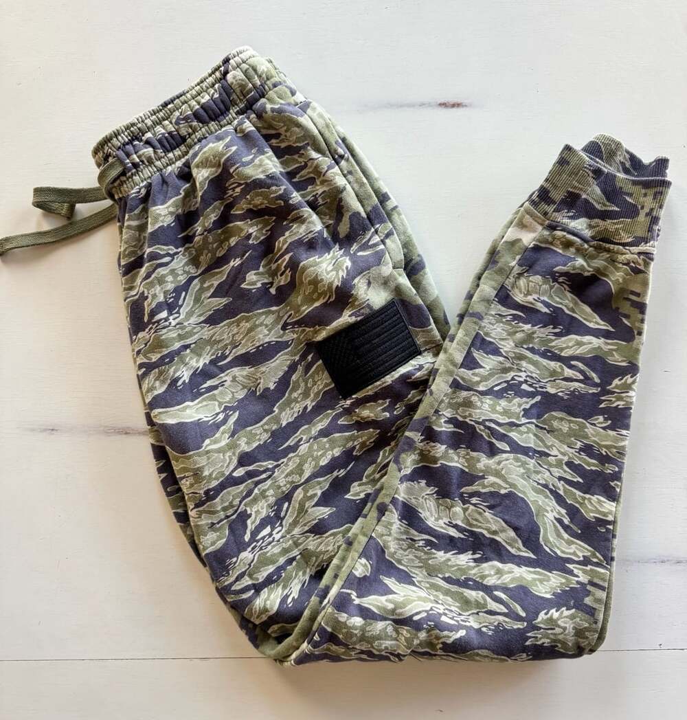 Under Armour Project Rock Camo Sweatpants Joggers Size Medium